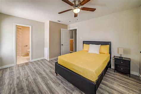 Rooms for rent dallas texas - Over 50,000 landlords trust Roomgo. Roomgo is the largest online roommate community, helping landlords and agents with portfolios of rooms, single rooms for rent, studios or other shared rentals. We check every listing and make it …